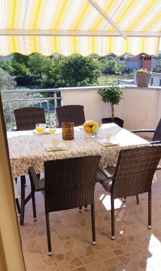 Apartmani Lili Sukošan 外观 照片