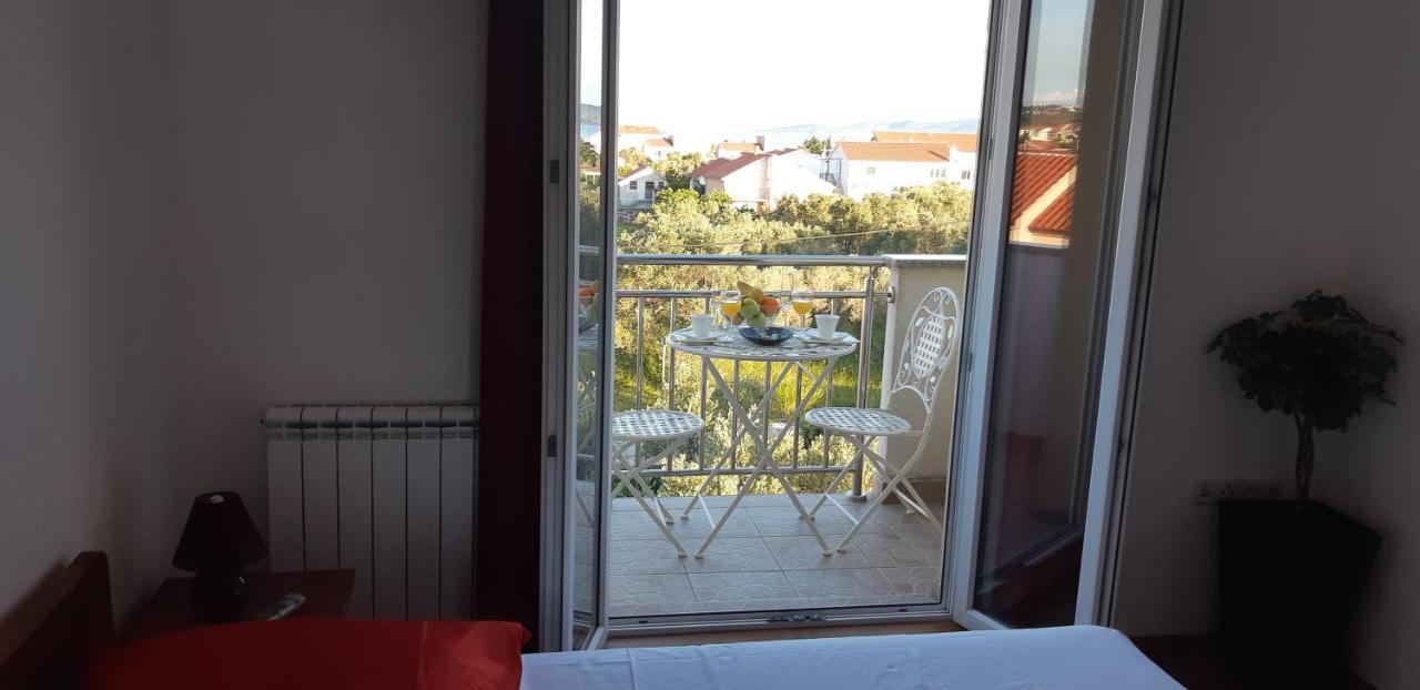 Apartmani Lili Sukošan 外观 照片